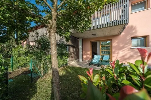 Royal Apart Daire (beach access included)