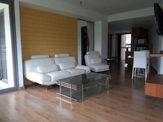 1 Bedroom Apartment, Lake View