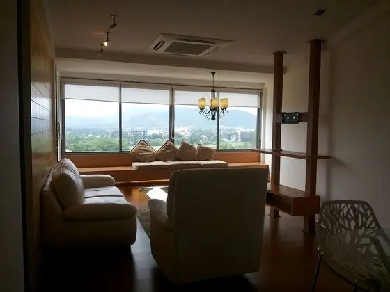 1 Bedroom Apartment, Lake View