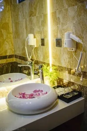 Deluxe Üç Kişilik Oda