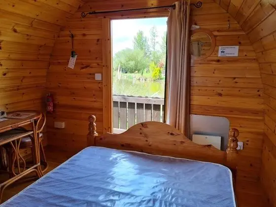Classic Kulübe, Göl Manzaralı (Barn Owl - Glamping Pod)
