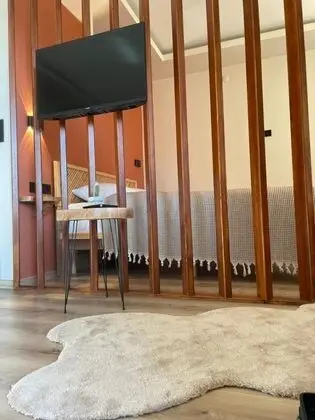 Suite, Doğa Manzaralı, Jakuzili