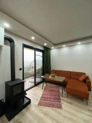 Suite, Doğa Manzaralı, Jakuzili