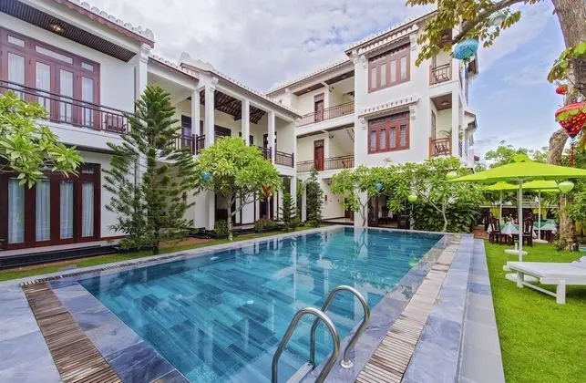 Deluxe İki Ayrı Yataklı Oda, Birden Çok Yatak, Balkon, Havuz Manzaralı