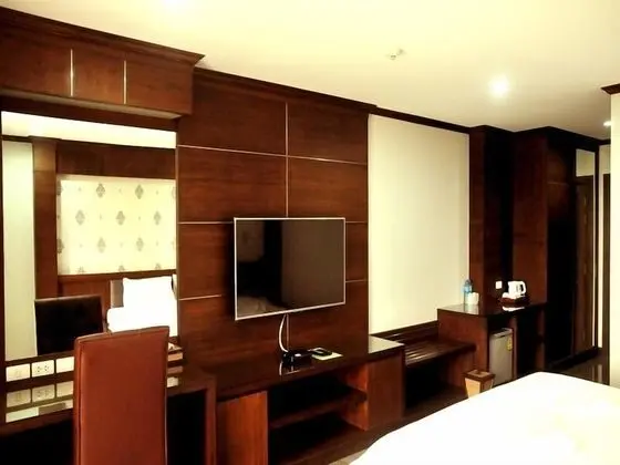 Standard Double Room with Lake View