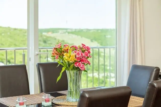 Superior Apart Daire, Kişiye Özel Havuzlu, Tepe Manzaralı