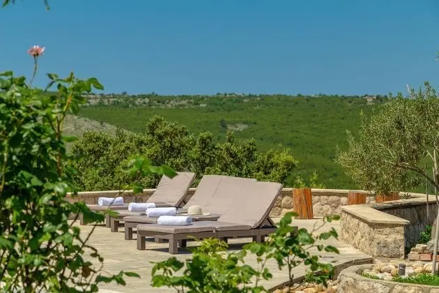 Superior Apart Daire, Kişiye Özel Havuzlu, Tepe Manzaralı