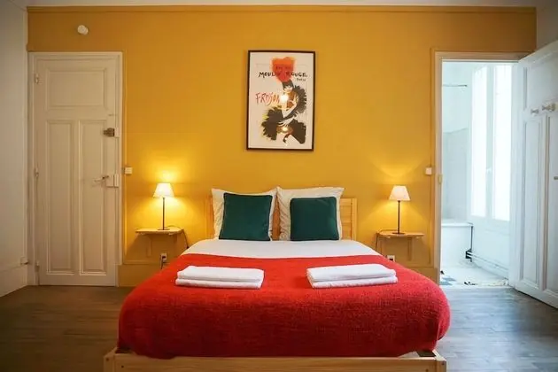 Üç Kişilik Oda (Hirondelle Chambre 3)