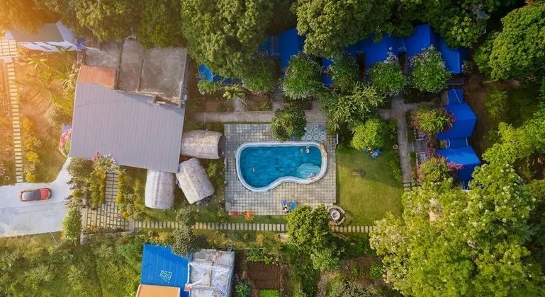 Bungalov, Bahçe Manzaralı