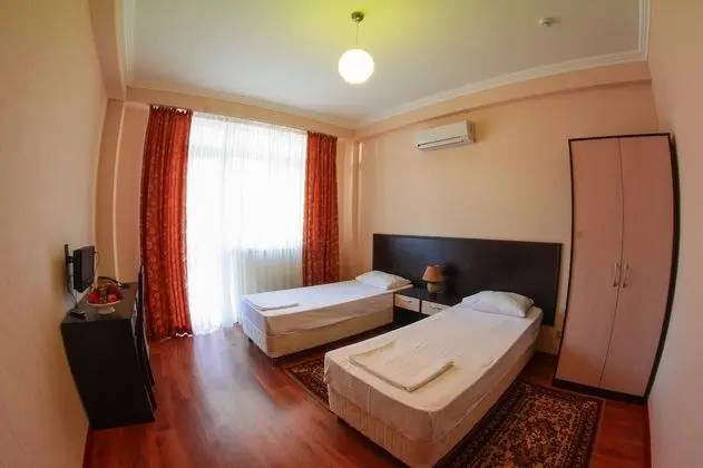 Comfort Tek Büyük Yataklı Oda