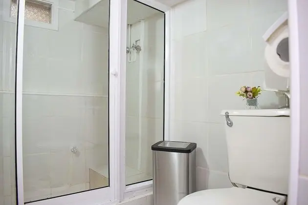 Standard Oda, Ortak Banyo (Cerezo)