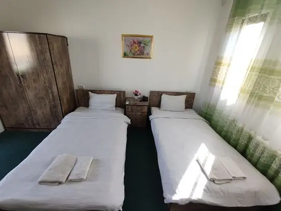 Basic İki Ayrı Yataklı Oda