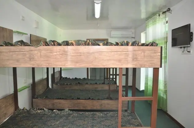 Ortak Ranzalı Oda, Karma Ranzalı Oda, Bahçeli (6 beds)