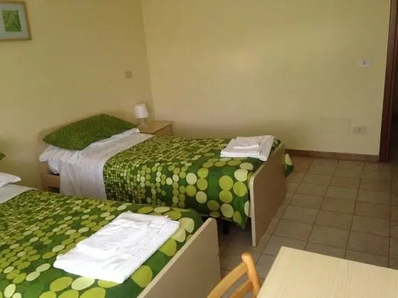 İki Ayrı Yataklı Oda, 2 Tek Kişilik Yatak, Bahçe Manzaralı