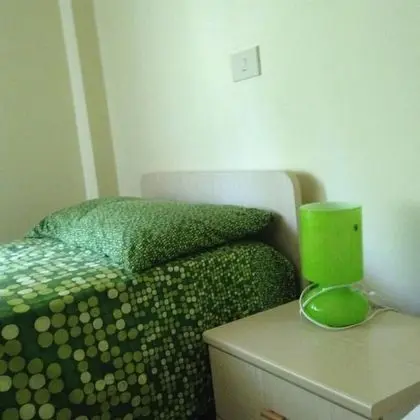 Üç Kişilik Oda, Bahçe Manzaralı