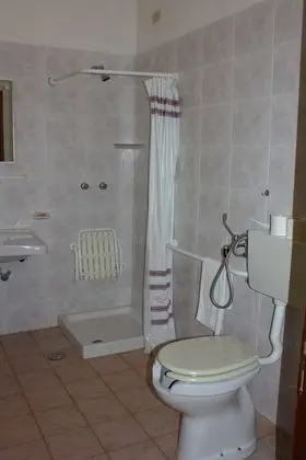 Üç Kişilik Oda, Bahçe Manzaralı