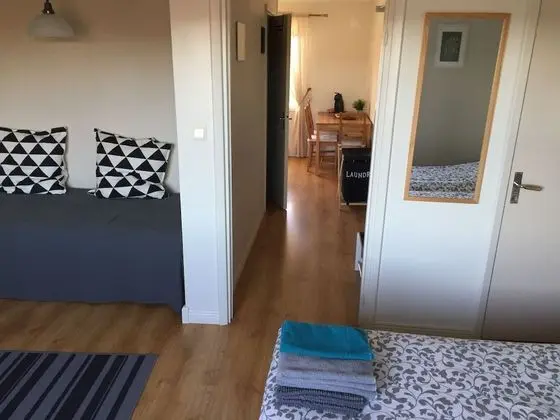 Apartment, Lake View (3)