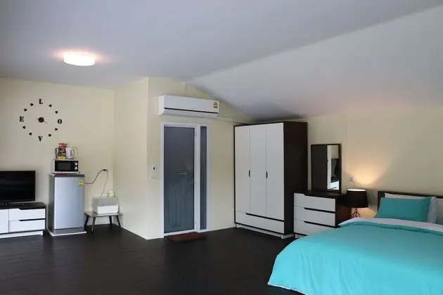 The Ozone Riverside Room