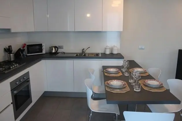 Apart Daire, 1 Büyük (Queen) Boy Yatak ve Çekyat