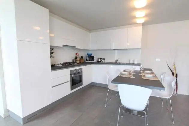 Apart Daire, 1 Büyük (Queen) Boy Yatak ve Çekyat