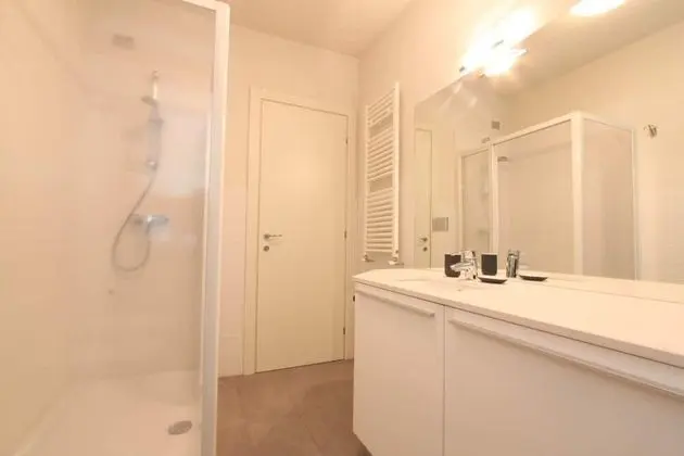 Apart Daire, 1 Büyük (Queen) Boy Yatak ve Çekyat