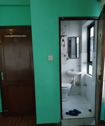 Basic Tek Büyük Yataklı Oda