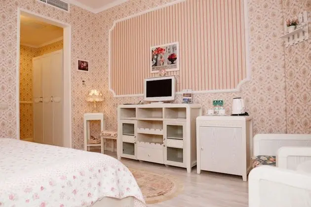 Standard Tek Büyük Yataklı Oda
