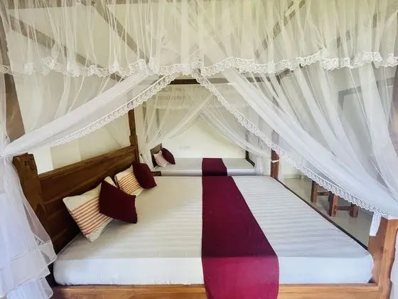 Deluxe Üç Kişilik Oda