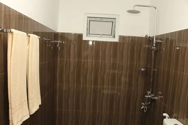 Standard Tek Büyük Yataklı Oda, 3 Yatak Odası, Bahçe Manzaralı