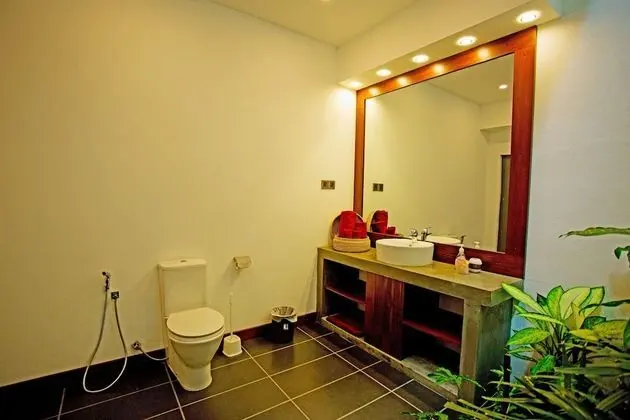 Deluxe Tek Büyük Yataklı Oda, 1 Büyük (Queen) Boy Yatak, Bahçe Manzaralı