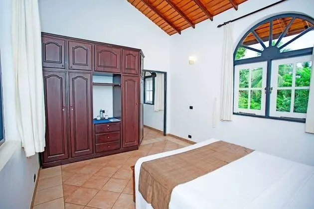 Standard Tek Büyük Yataklı Oda, 1 Çift Kişilik Yatak, Bahçe Manzaralı, Zemin Kat