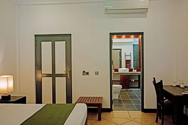 Standard Tek Büyük Yataklı Oda, 1 Çift Kişilik Yatak, Bahçe Manzaralı, Zemin Kat