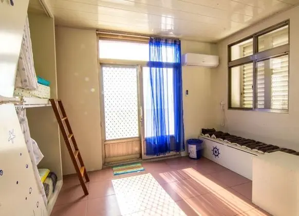 Ortak Ranzalı Oda, Karma Ranzalı Oda, Ortak Banyo, Deniz Manzaralı