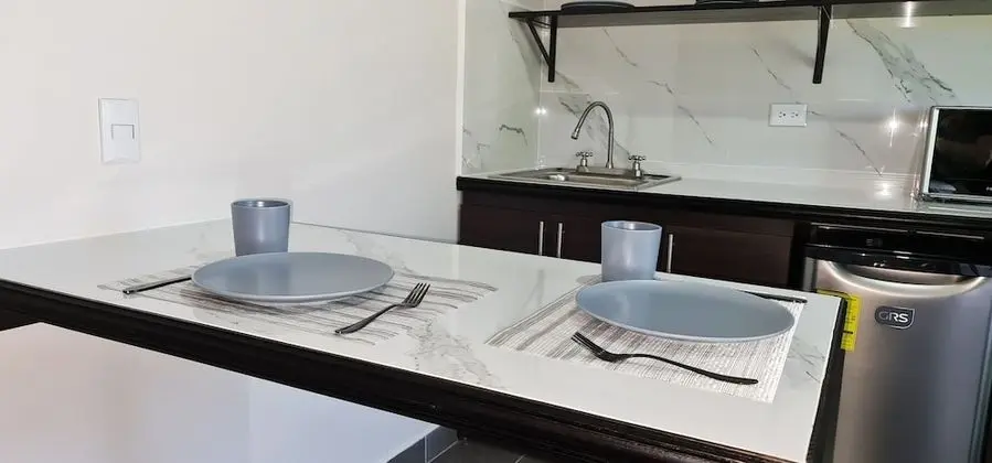 Tek Büyük Yataklı Oda, 2 Çift Kişilik Yatak