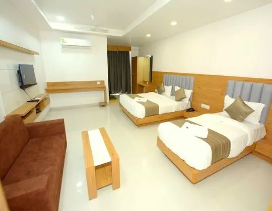 Deluxe Üç Kişilik Oda