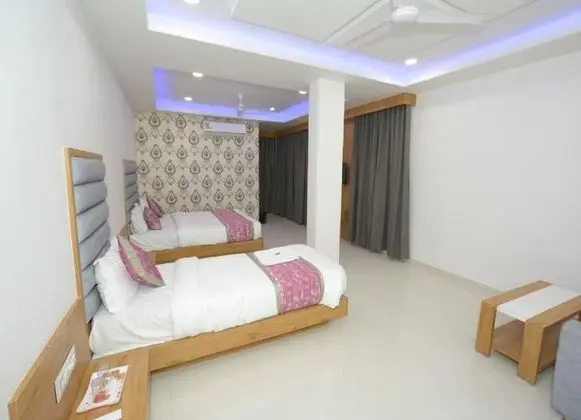 Deluxe Üç Kişilik Oda