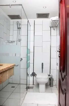 Standard Tek Büyük veya İki Ayrı Yataklı Oda