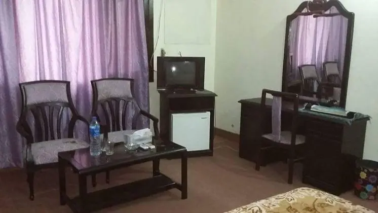 Standard Tek Büyük Yataklı Oda