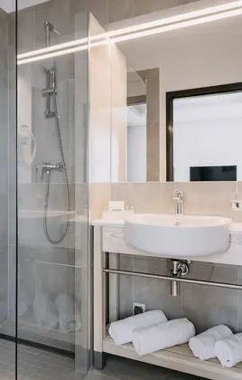 Premium Tek Büyük Yataklı Oda, Şehir Manzaralı