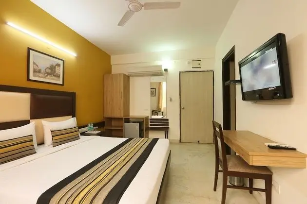 Deluxe Tek Büyük veya İki Ayrı Yataklı Oda, 1 Çift Kişilik Yatak, Sigara İçilebilir