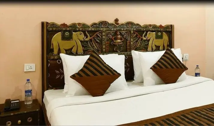 Super Deluxe Room