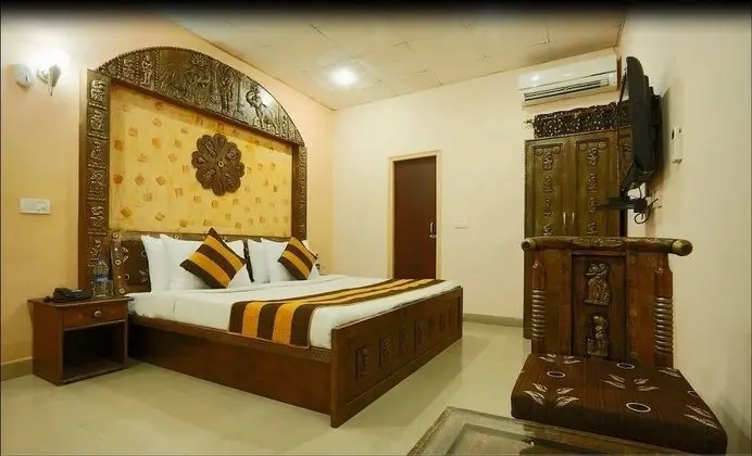 Super Deluxe Room