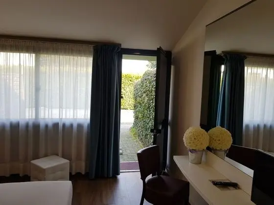 Deluxe Oda, Bahçeli