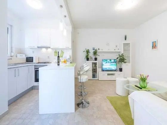 Apart Daire (One Bedroom Apartment with Terrace)
