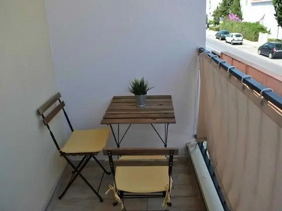 Apart Daire (Two Bedroom Apartment with Balcony)