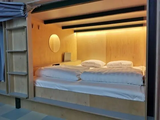 Double Capsule Barrier-Free