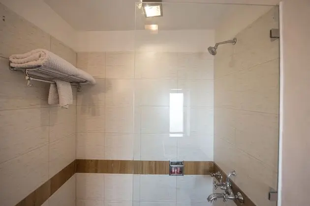 Executive Tek Büyük Yataklı Oda