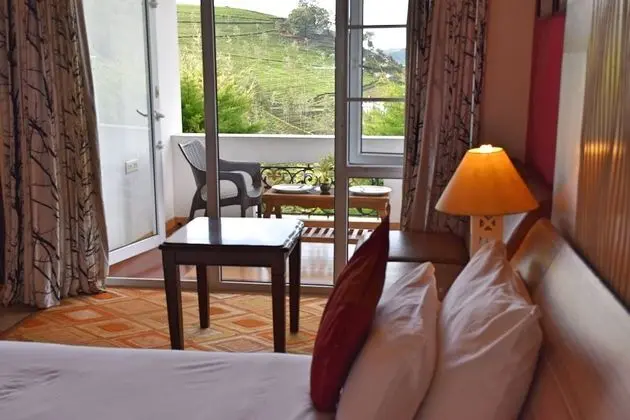 Deluxe Tek Büyük Yataklı Oda, Balkon, Tepe Manzaralı