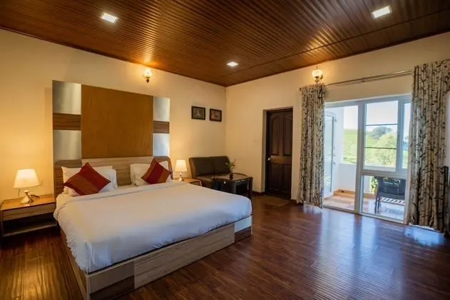 Deluxe Tek Büyük Yataklı Oda, Balkon, Tepe Manzaralı