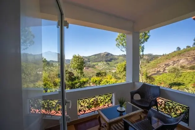 Deluxe Tek Büyük Yataklı Oda, Balkon, Tepe Manzaralı
